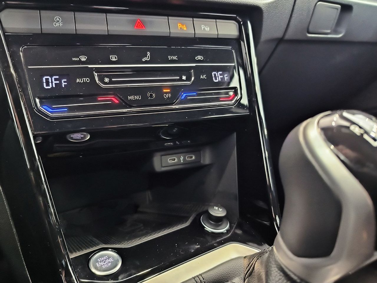 Volkswagen T-roc Dark Line 1.0 Tsi 115 Cv - Foto 2