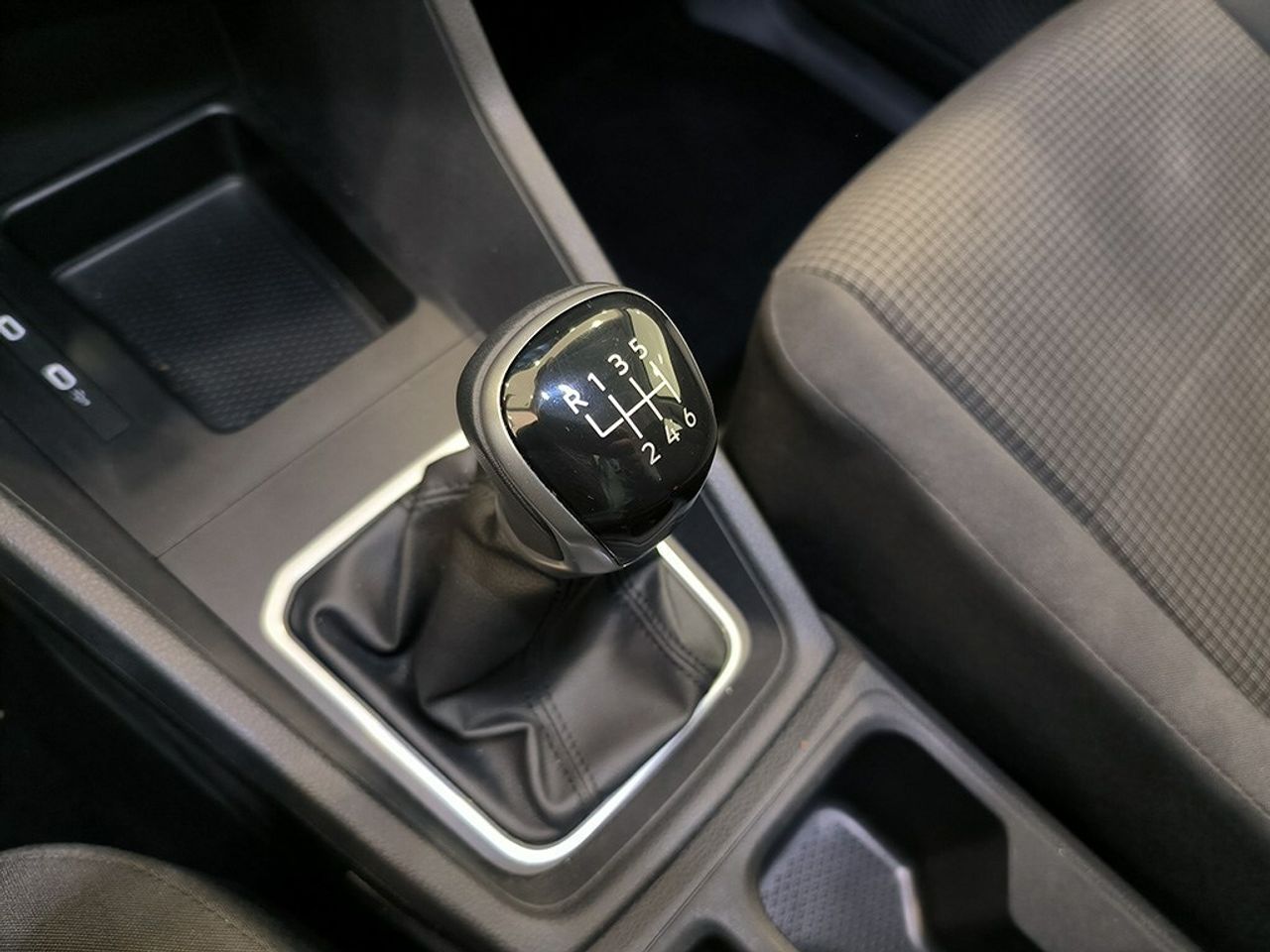 Volkswagen Caddy Maxi 2.0 Tdi 102 Cv Origin - Foto 2