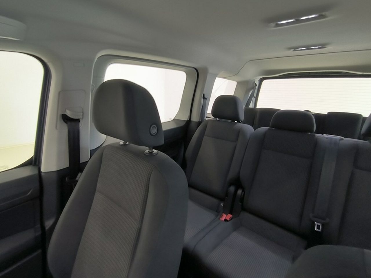 Volkswagen Caddy Maxi 2.0 Tdi 102 Cv Origin - Foto 2