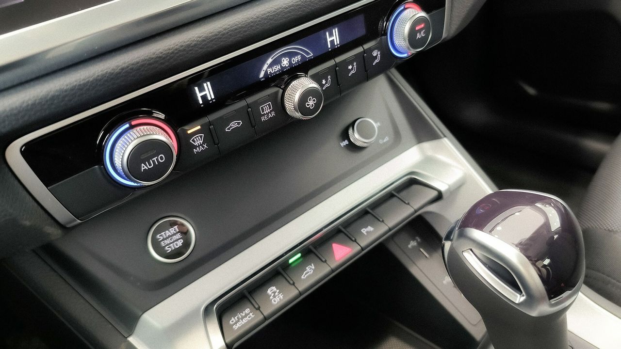 Audi Q3 45 Tfsie Stronic Advance - Foto 2