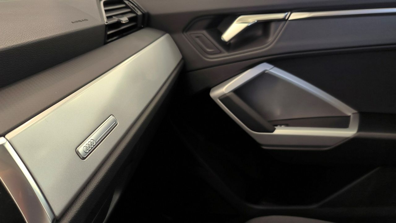 Audi Q3 45 Tfsie Stronic Advance - Foto 2