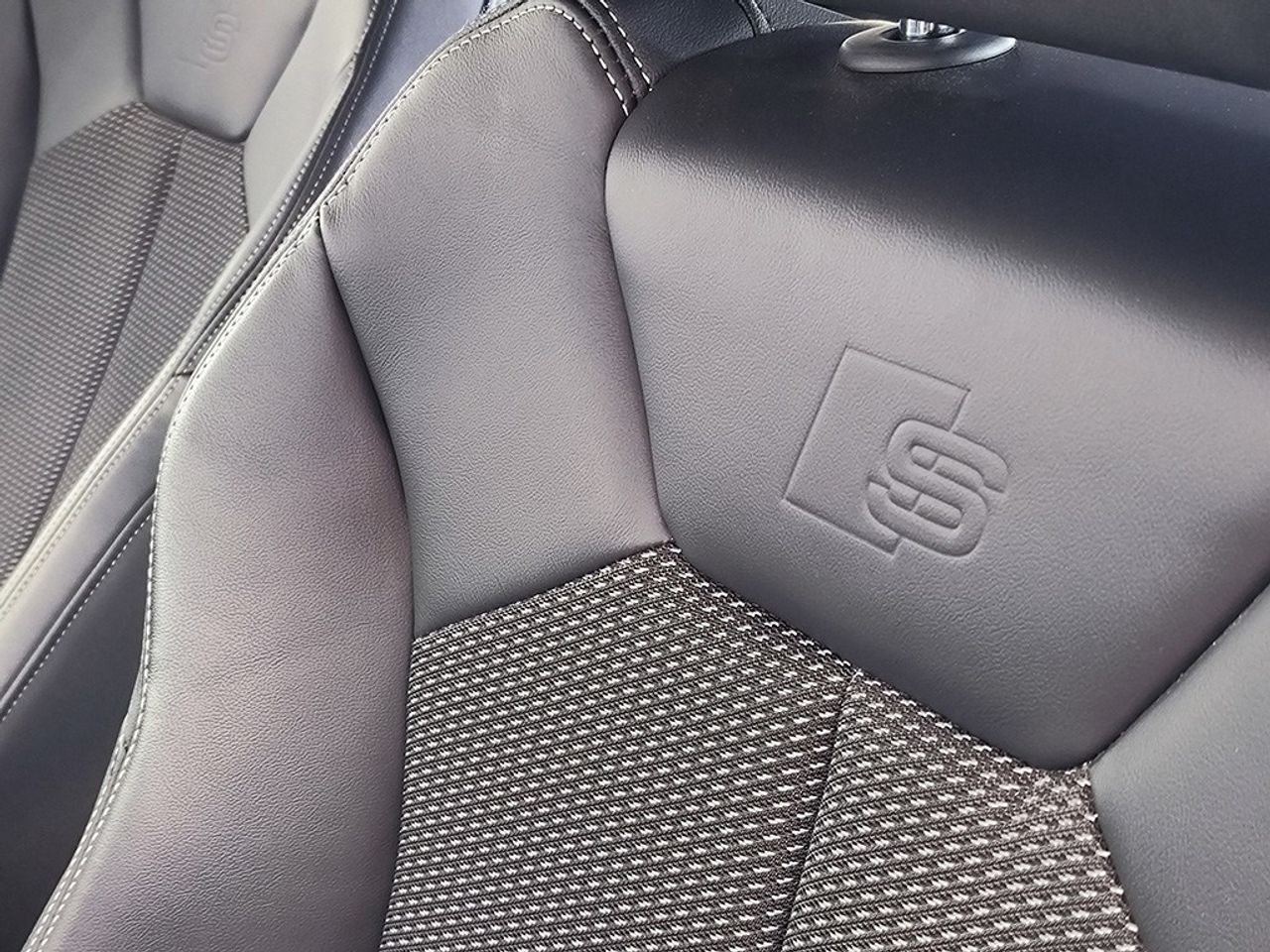 Audi Q3 Sline 35 Tdi 150 Cv Stronic - Foto 2