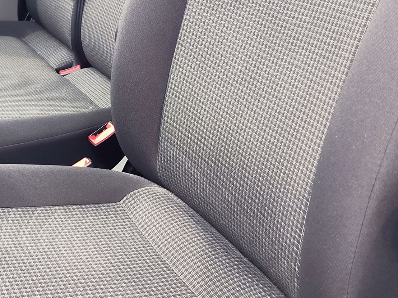 Volkswagen Transporter 6.1 Furgon Batalla Corta 2.0 Tdi 81 K - Foto 2