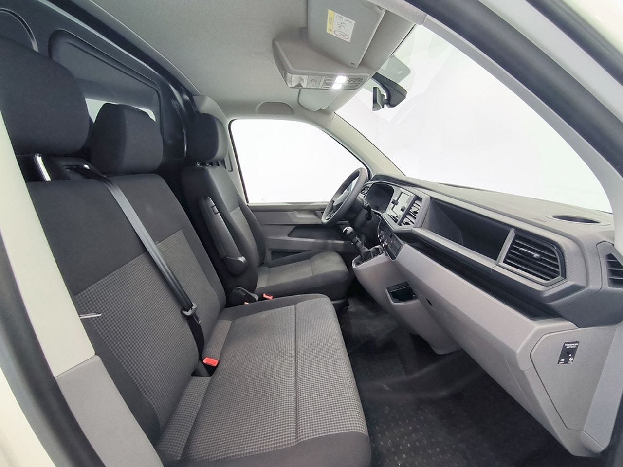 Volkswagen Transporter 6.1 Furgon Batalla Corta 2.0 Tdi 81 K - Foto 2