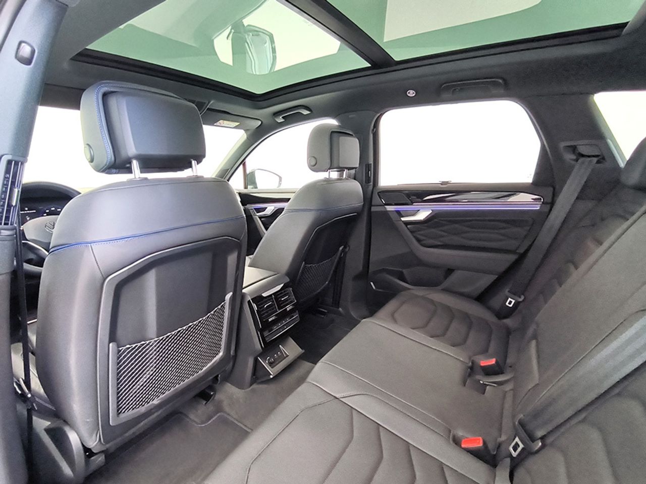 Volkswagen Touareg R Ehybrid 3.0 V6 Tsi 4motion 462 Cv - Foto 2