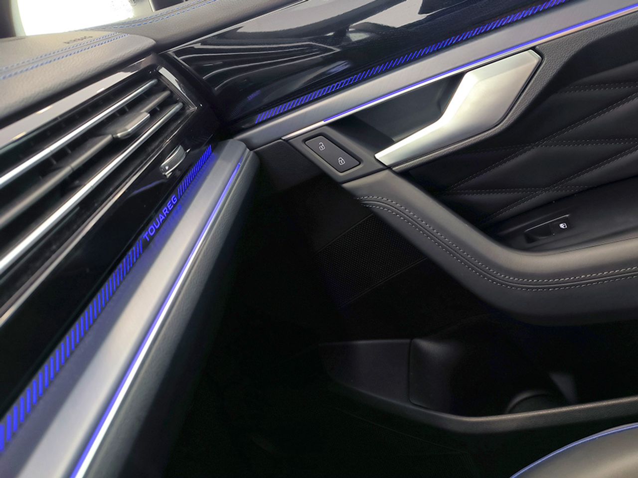 Volkswagen Touareg R Ehybrid 3.0 V6 Tsi 4motion 462 Cv - Foto 2