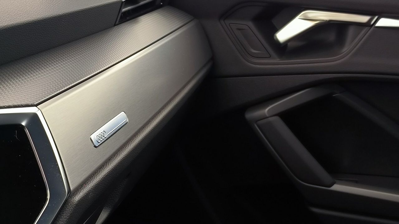 Audi Q3 35 Tdi 150 Cv Black Line Stronic - Foto 2