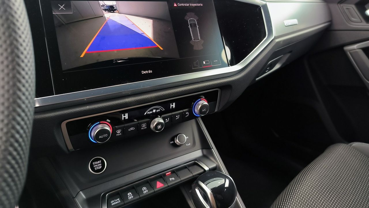 Audi Q3 35 Tdi 150 Cv Black Line Stronic - Foto 2