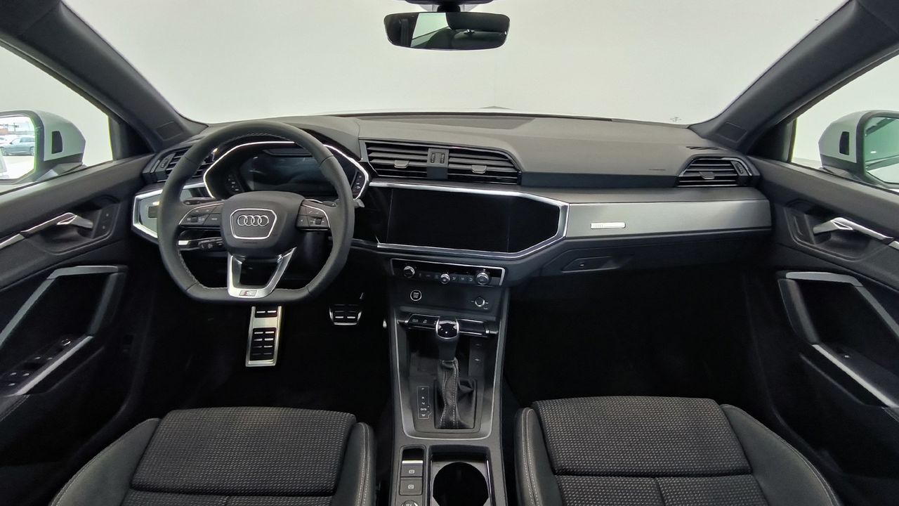 Audi Q3 35 Tdi 150 Cv Stronic Black Line Edition - Foto 2