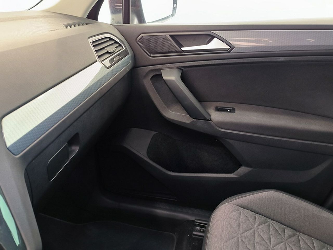 Volkswagen Tiguan 1.5 Tsi 150 Cv Life - Foto 2