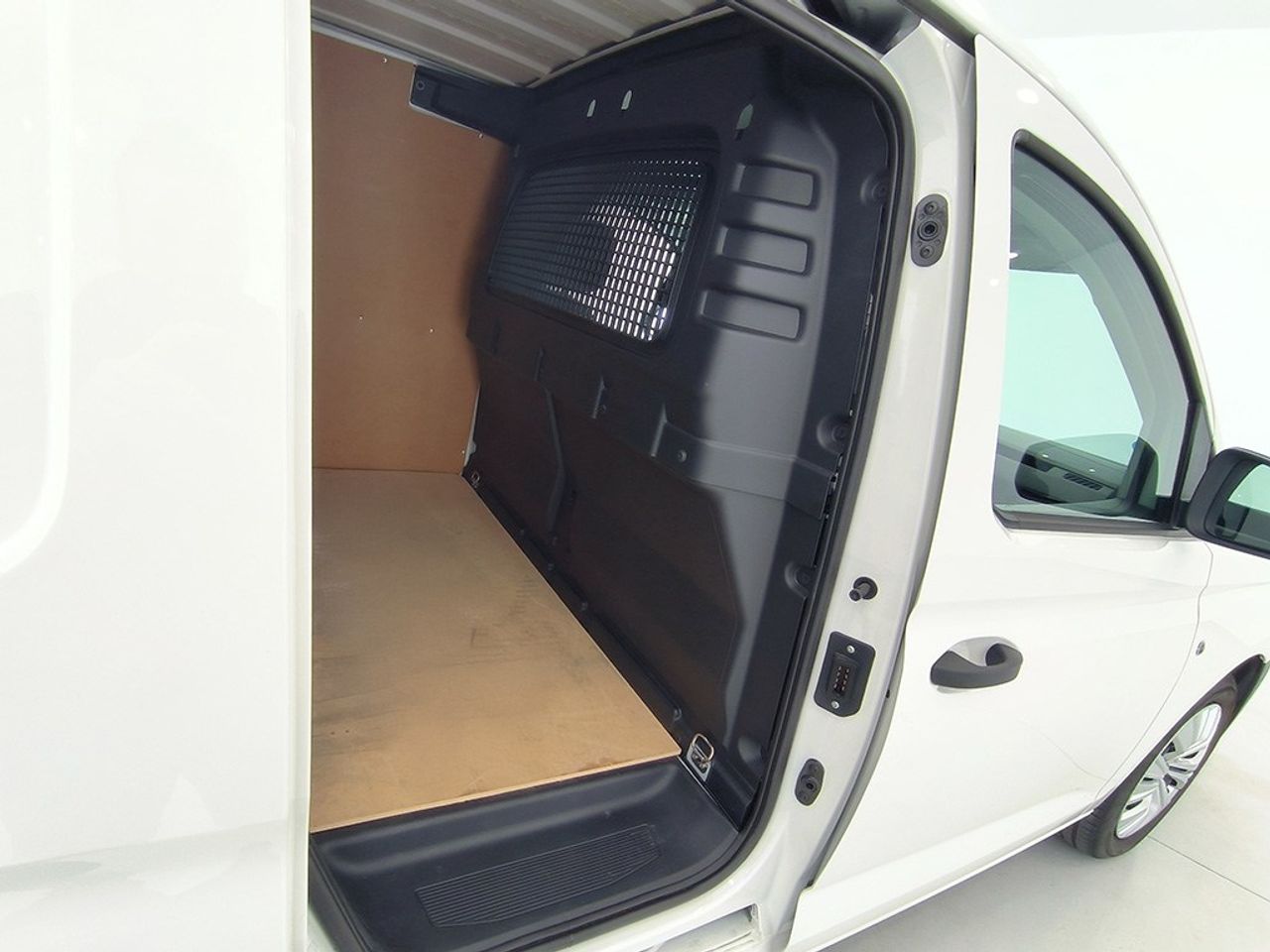 Volkswagen Caddy Cargo 1.5 Tsi Hybrid 85kw116cv Dsg - Foto 2