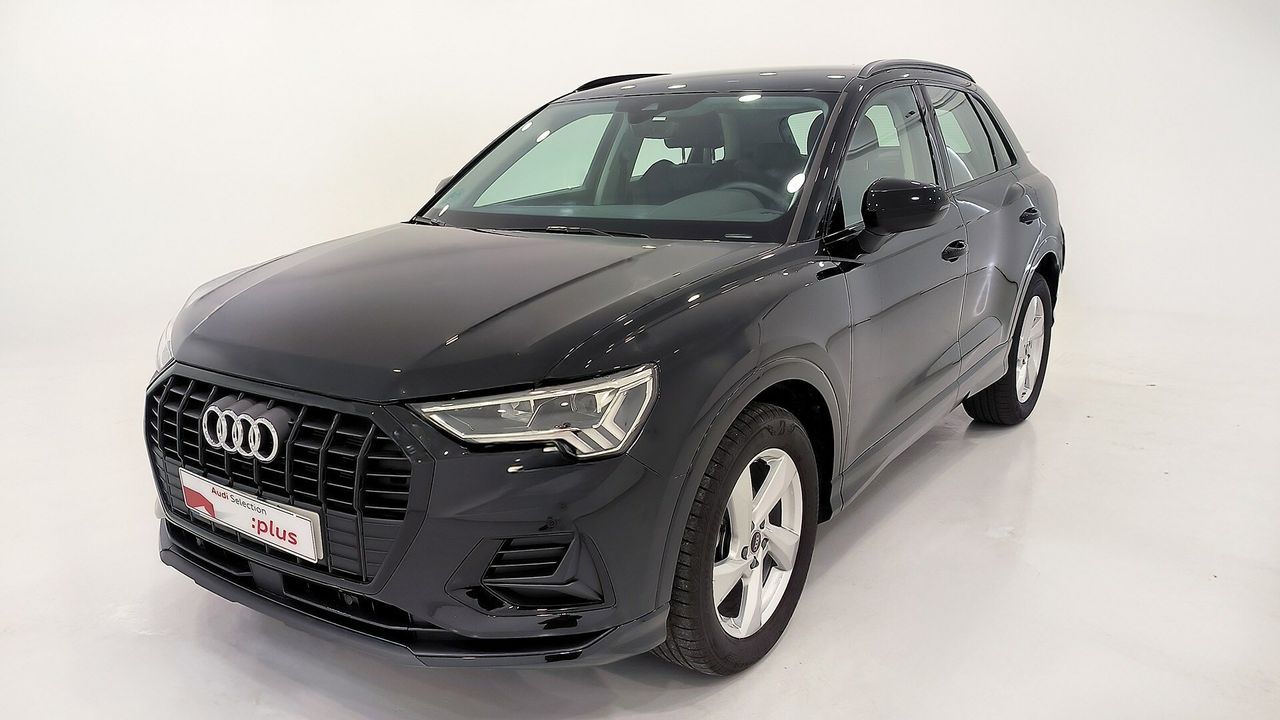 audi q3 2024 /