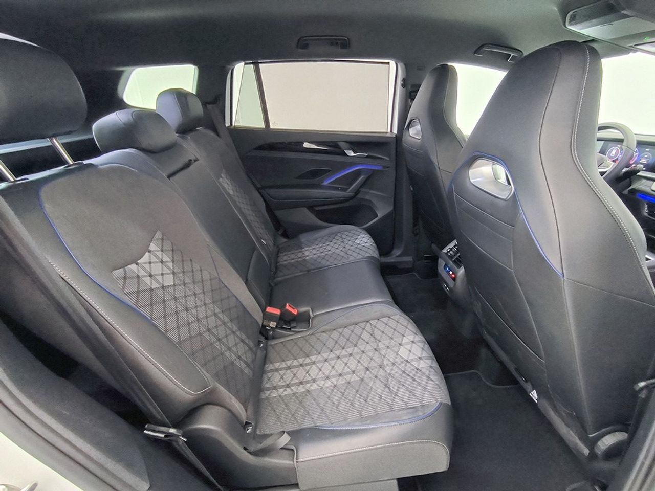 Volkswagen Tayron R-line 1.5 Etsi 150cv Dsg - Foto 2