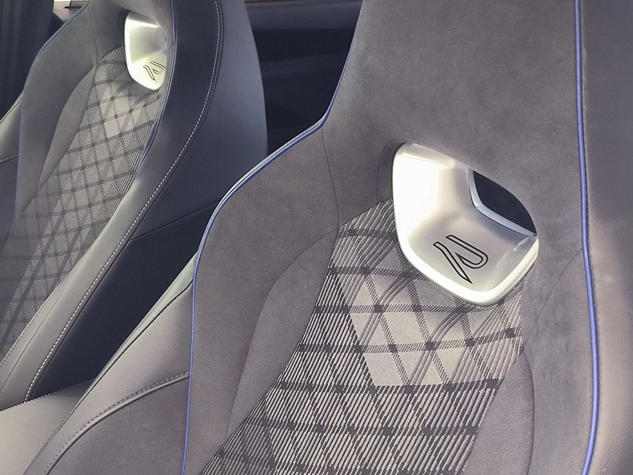 Volkswagen Tayron R-line 1.5 Etsi 150cv Dsg - Foto 2