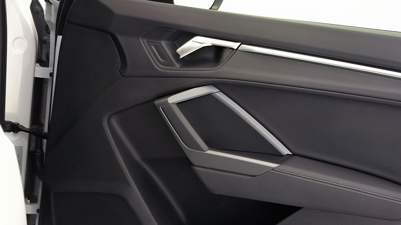 Audi Q3 35 Tfsi 150 Cv Stronic Black Line - Foto 2