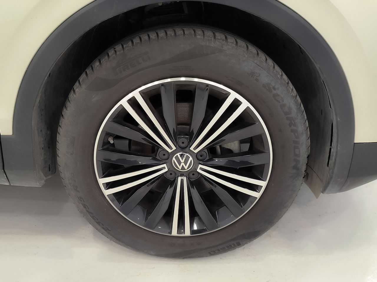 Volkswagen Tiguan 2.0 Tdi 150 Cv Life - Foto 2