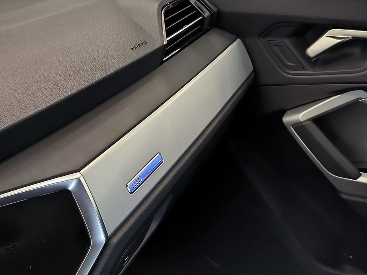 Audi Q3 35 Tfsi 150cv Stronic Advanced - Foto 2