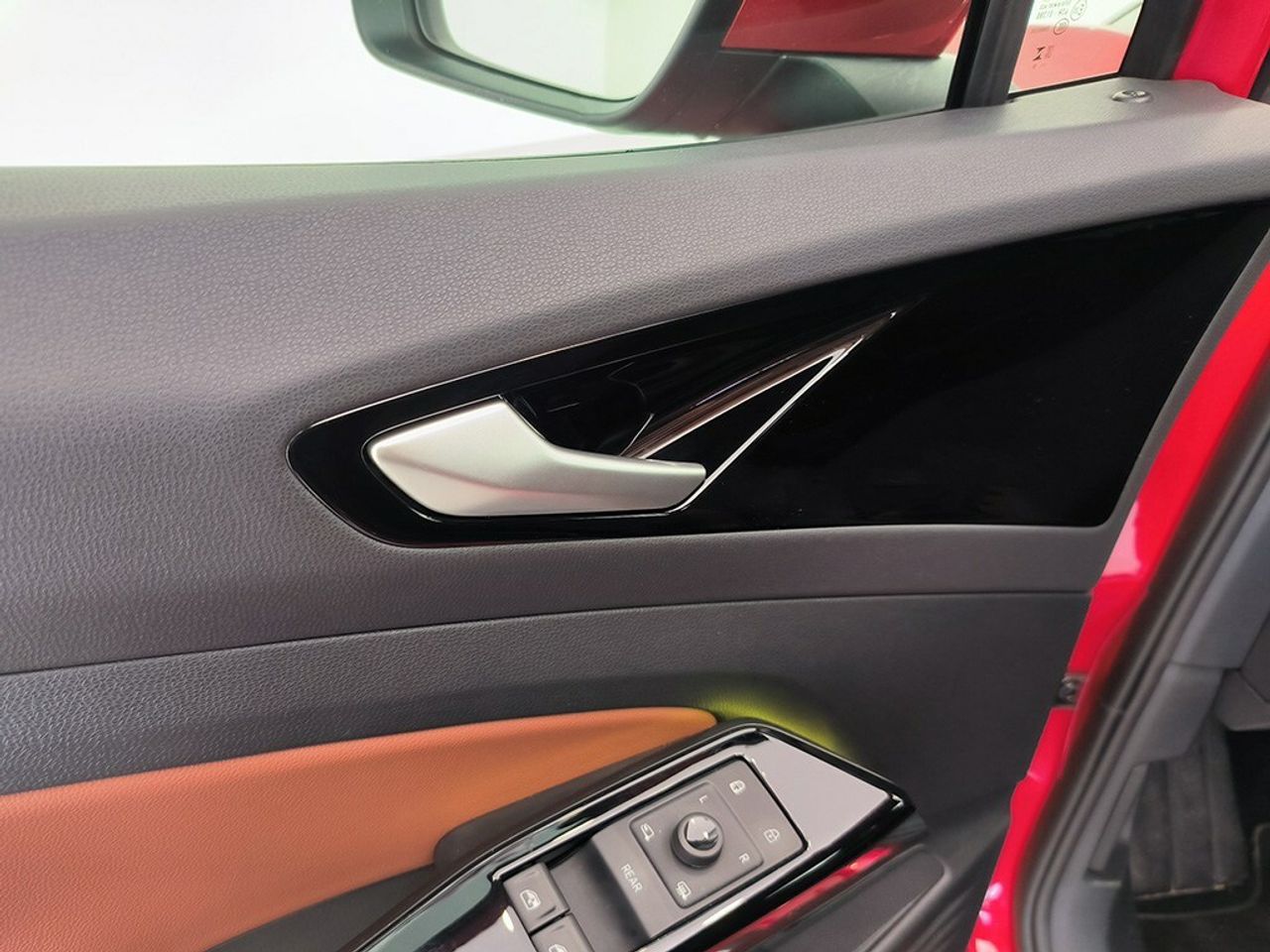 Volkswagen Id.5 Pro Performance 150 Kw 204 Cv 77 Kwh Automatico 1 Vel. - Foto 2