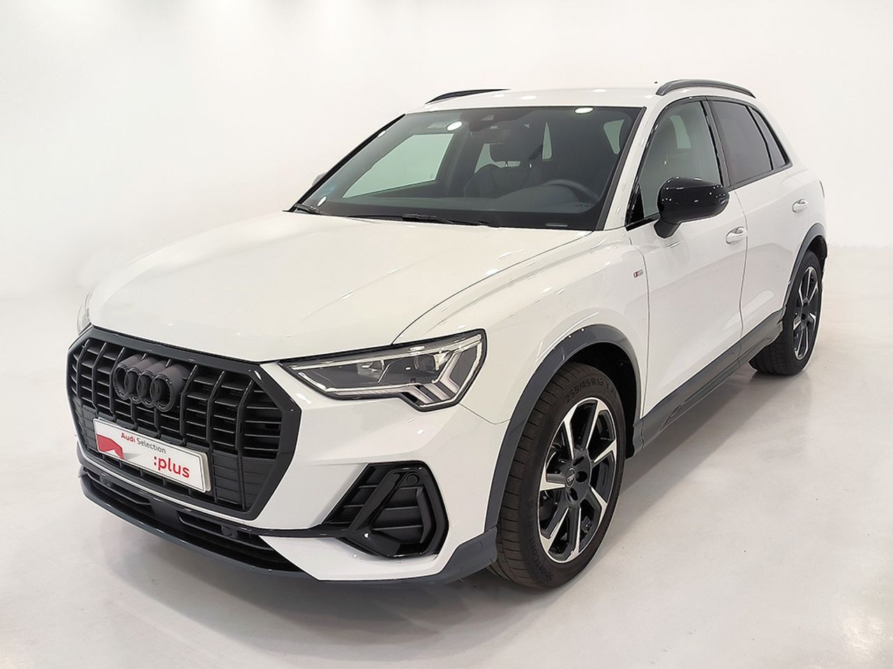 audi q3 2024 /