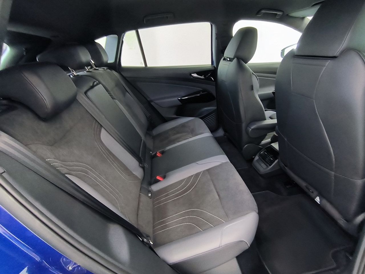 Volkswagen Id.4 Pro Performance 204 Cv 77 Kwh - Foto 2