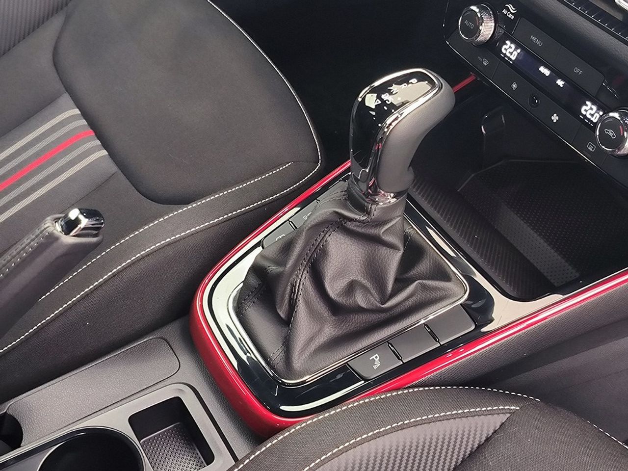 Skoda Fabia Monte Carlo 1.0 Tsi 115 Cv Dsg - Foto 2