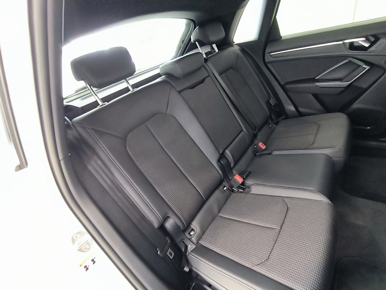 Audi Q3 Black Line Edition 35 Tfsi 110150 Kwcv S Tronic - Foto 2