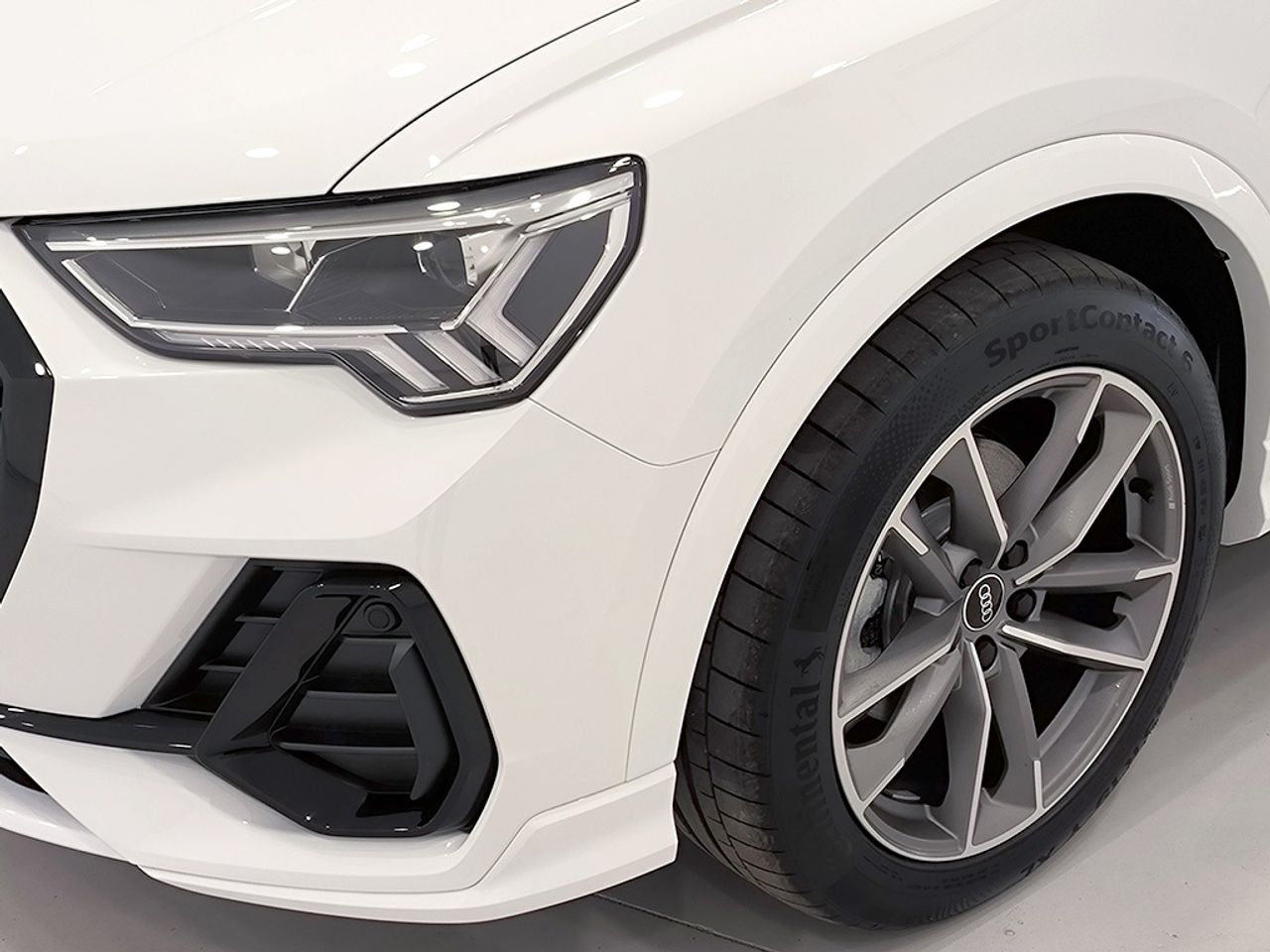 Audi Q3 Black Line Edition 35 Tfsi 110150 Kwcv S Tronic - Foto 2