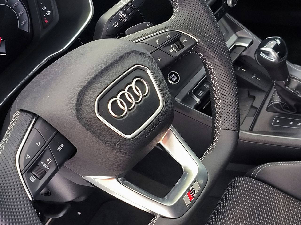 Audi Q3 Black Line Edition 35 Tfsi 110150 Kwcv S Tronic - Foto 2