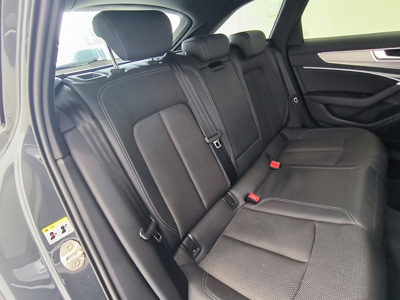 Audi A6 Avant 40 Tdi 204cv Stronic Black Line - Foto 2