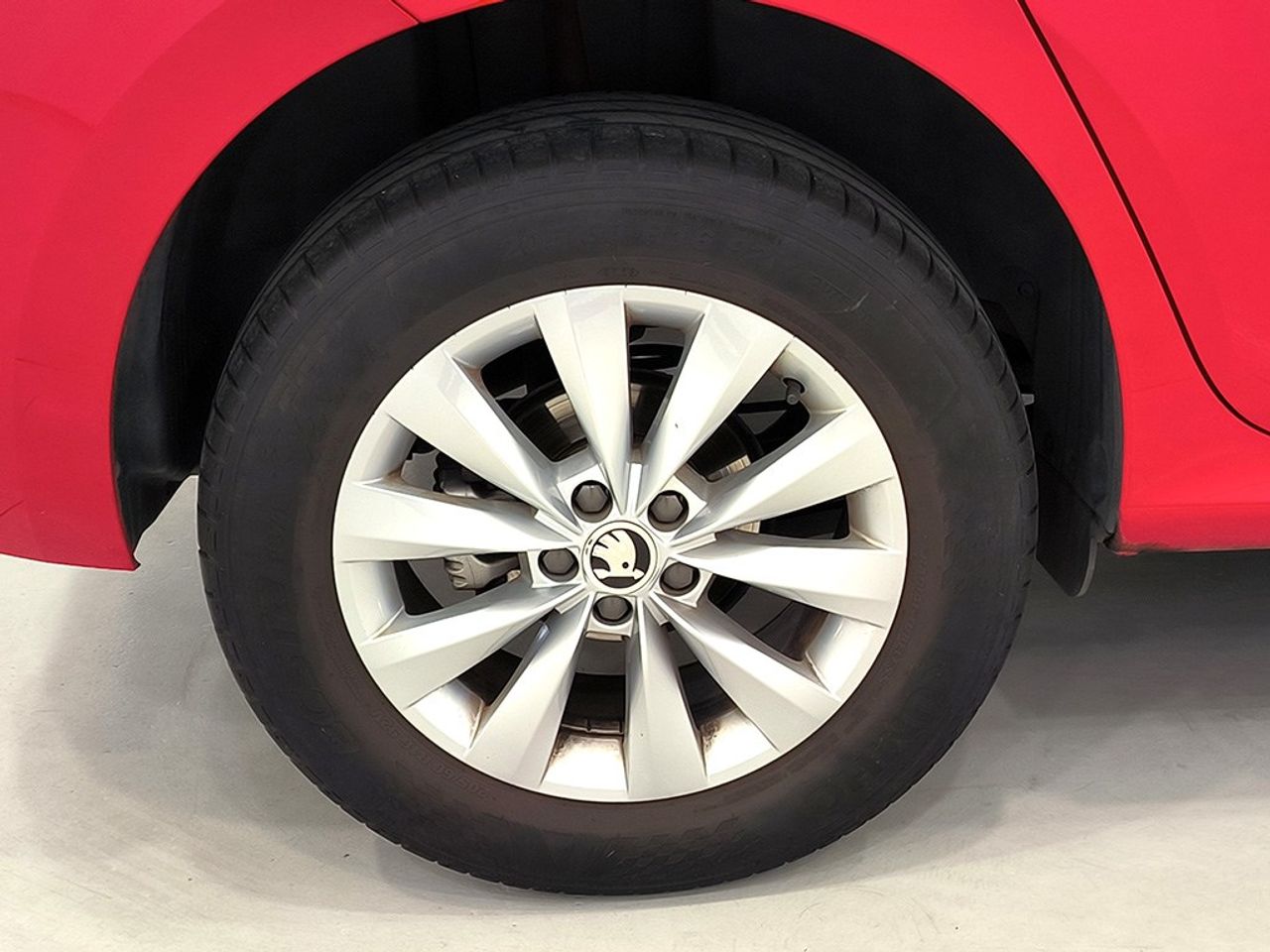 Skoda Kamiq 1.0 Tsi 95 Cv Ambition - Foto 2