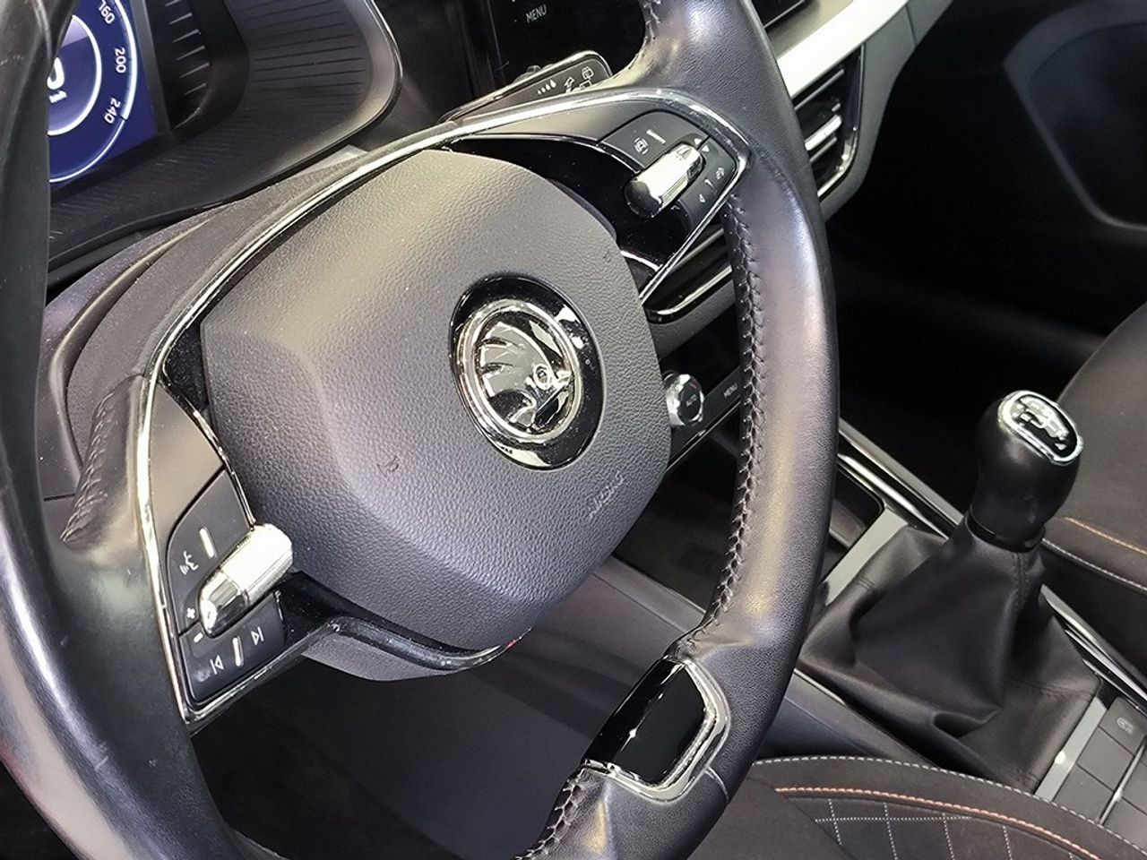 Skoda Kamiq 1.0 Tsi 95 Cv Ambition - Foto 2