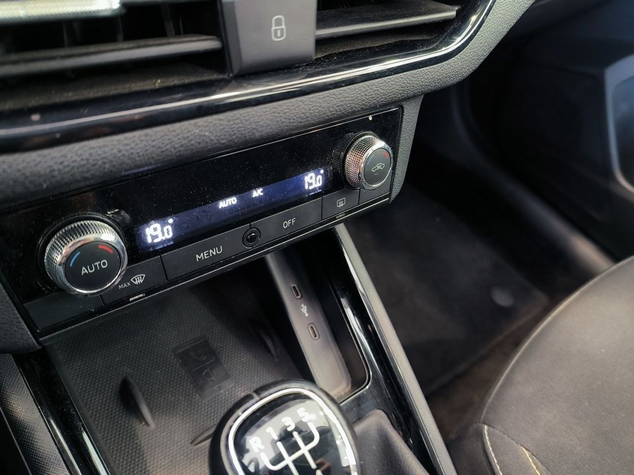 Skoda Kamiq 1.0 Tsi 95 Cv Ambition - Foto 2