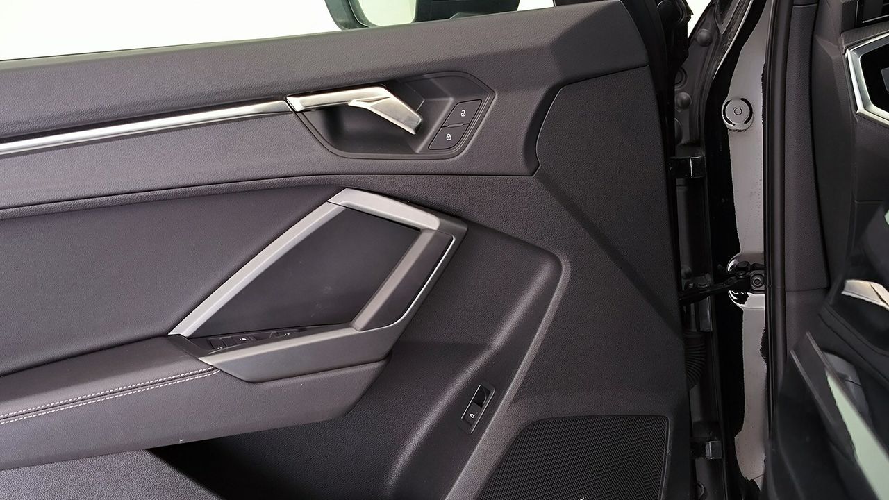 Audi Q3 35 Tfsi 150cv Stronic Black Line - Foto 2