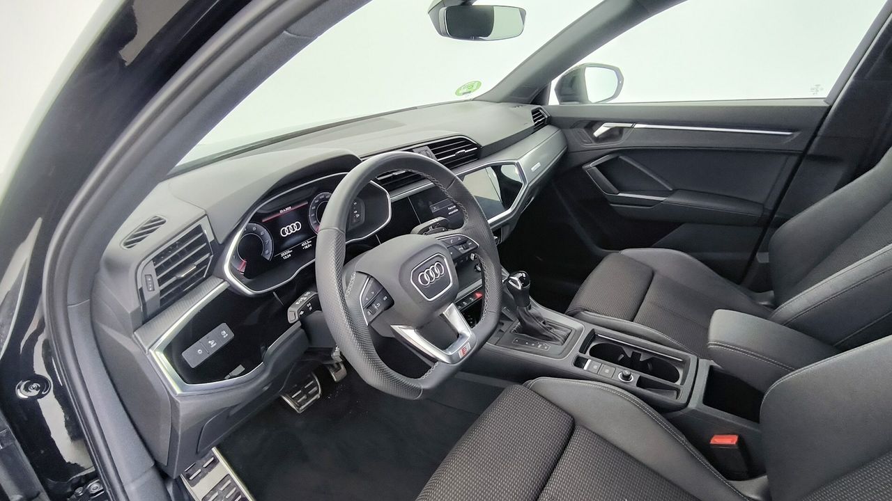 Audi Q3 35 Tfsi 150cv Stronic Black Line - Foto 2