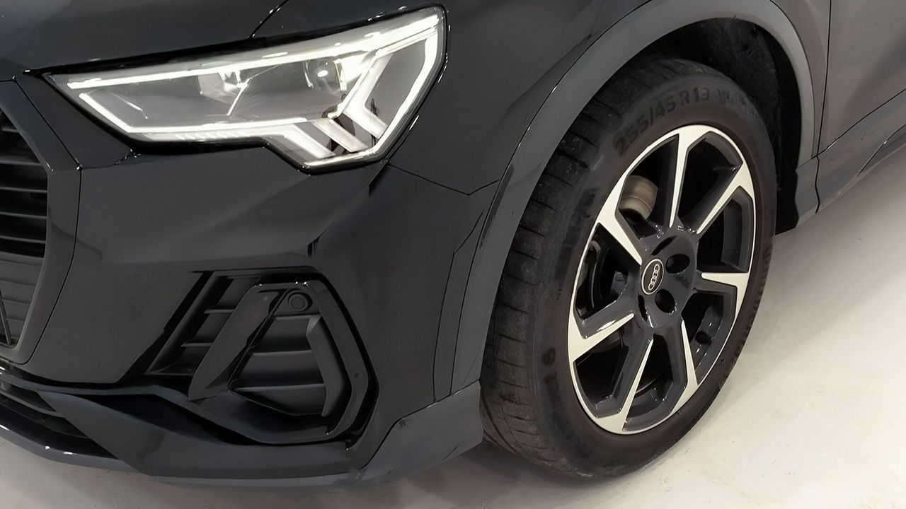 Audi Q3 35 Tfsi 150cv Stronic Black Line - Foto 2