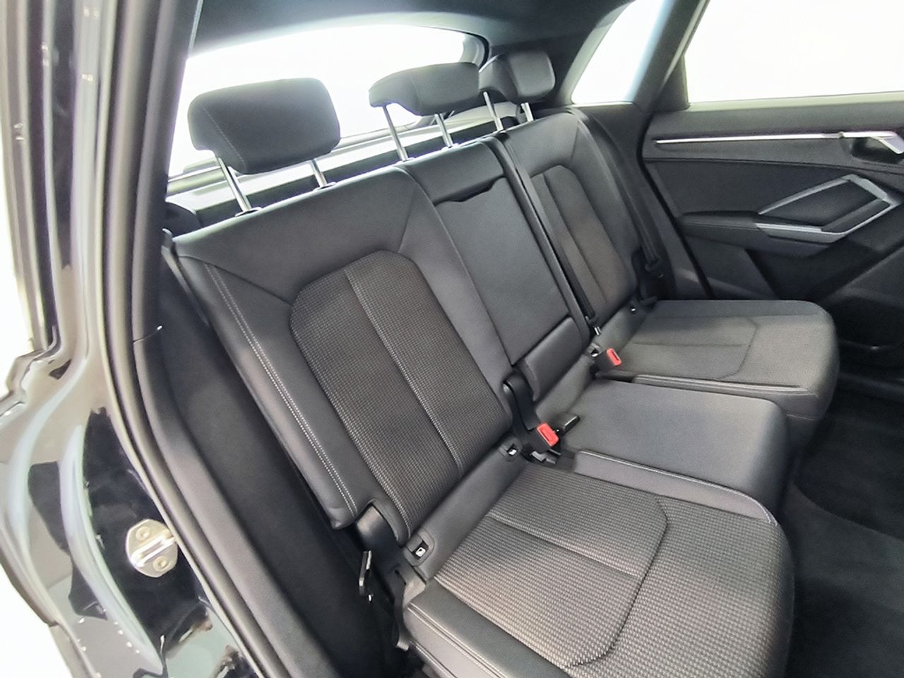 Audi Q3 35 Tfsi 150 Cv Stronic Sline - Foto 2