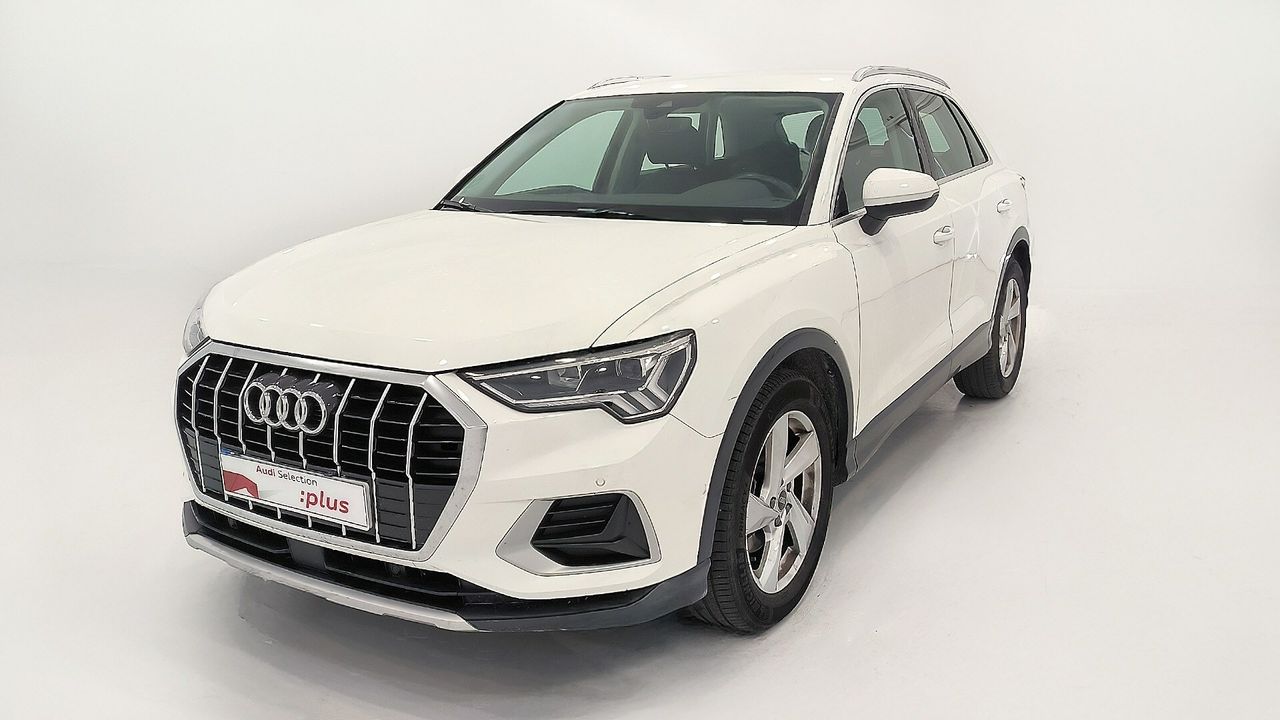audi q3 2021 /