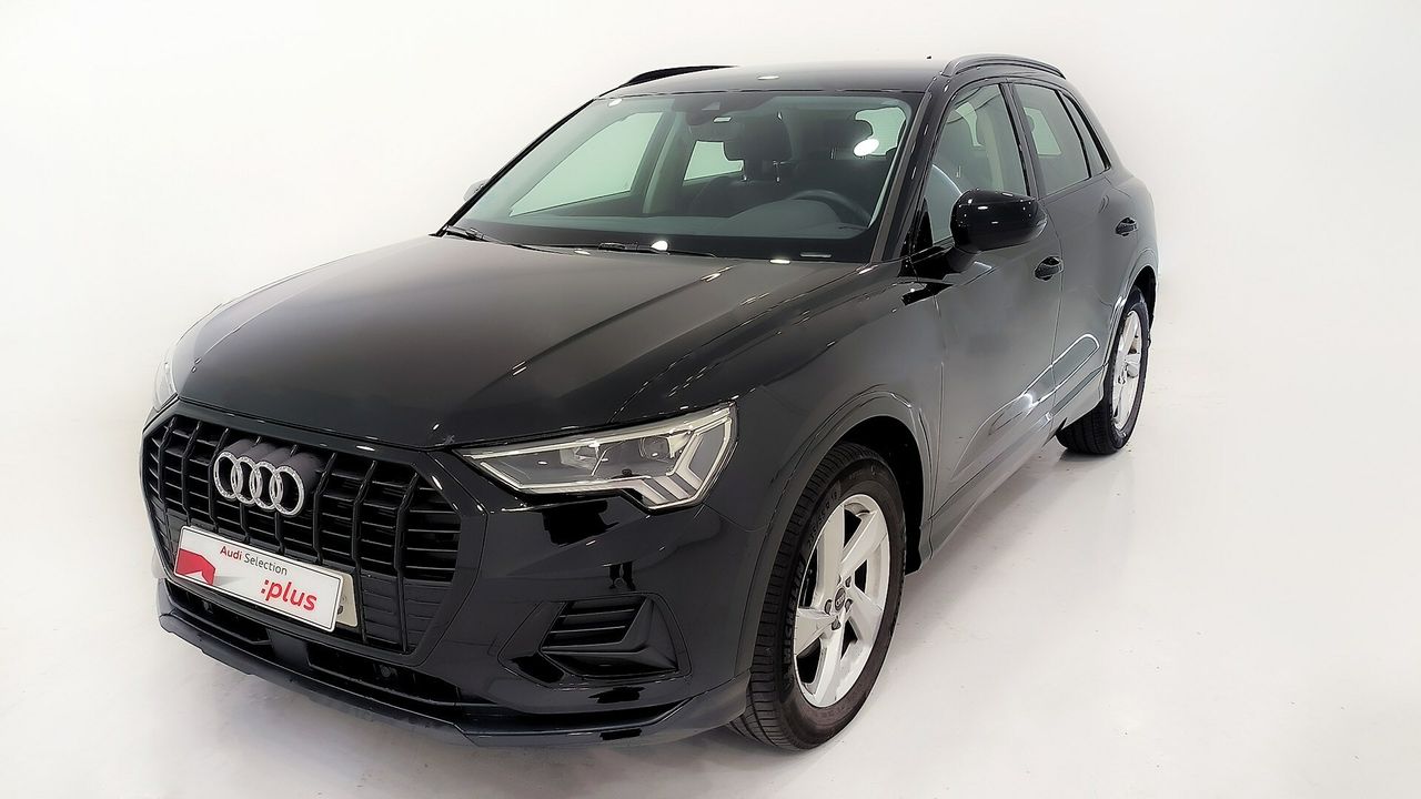 audi q3 2024 /