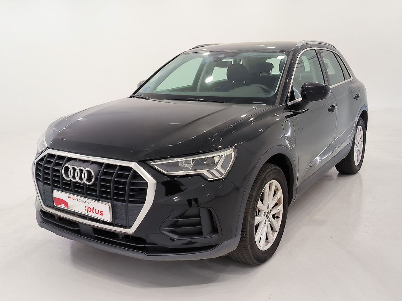audi q3 2023 /