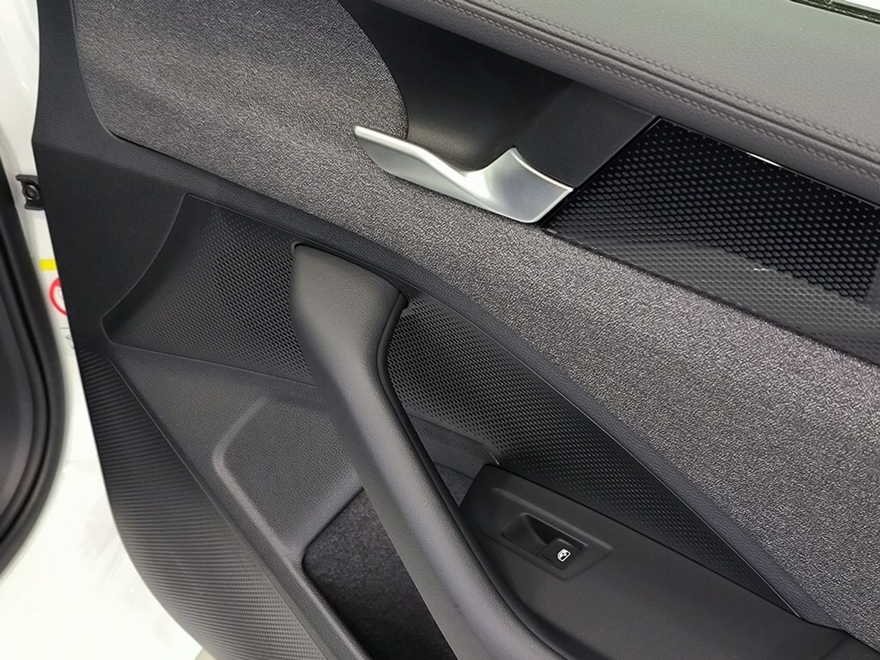 Volkswagen Passat 1.5 Tsi Ehybrid 204 Cv - Foto 2