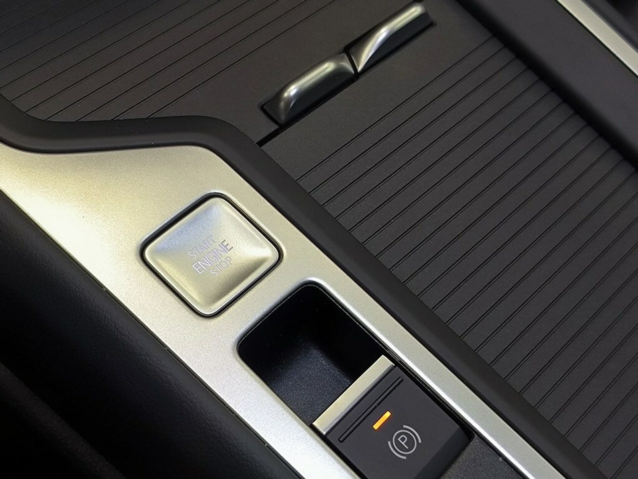 Volkswagen Passat 1.5 Tsi Ehybrid 204 Cv - Foto 2