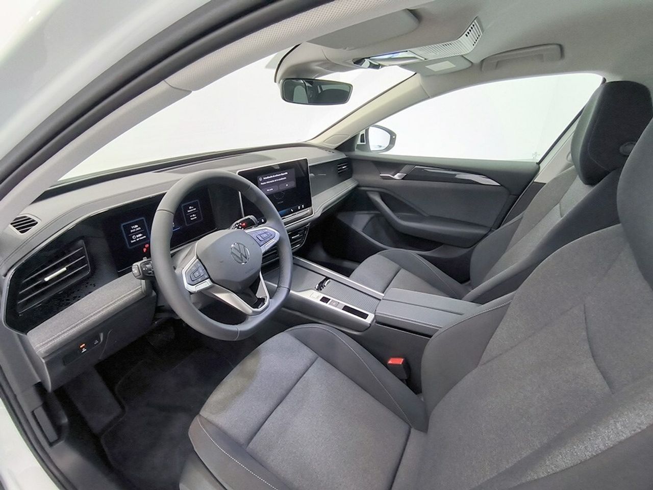 Volkswagen Passat 1.5 Tsi Ehybrid 204 Cv - Foto 2