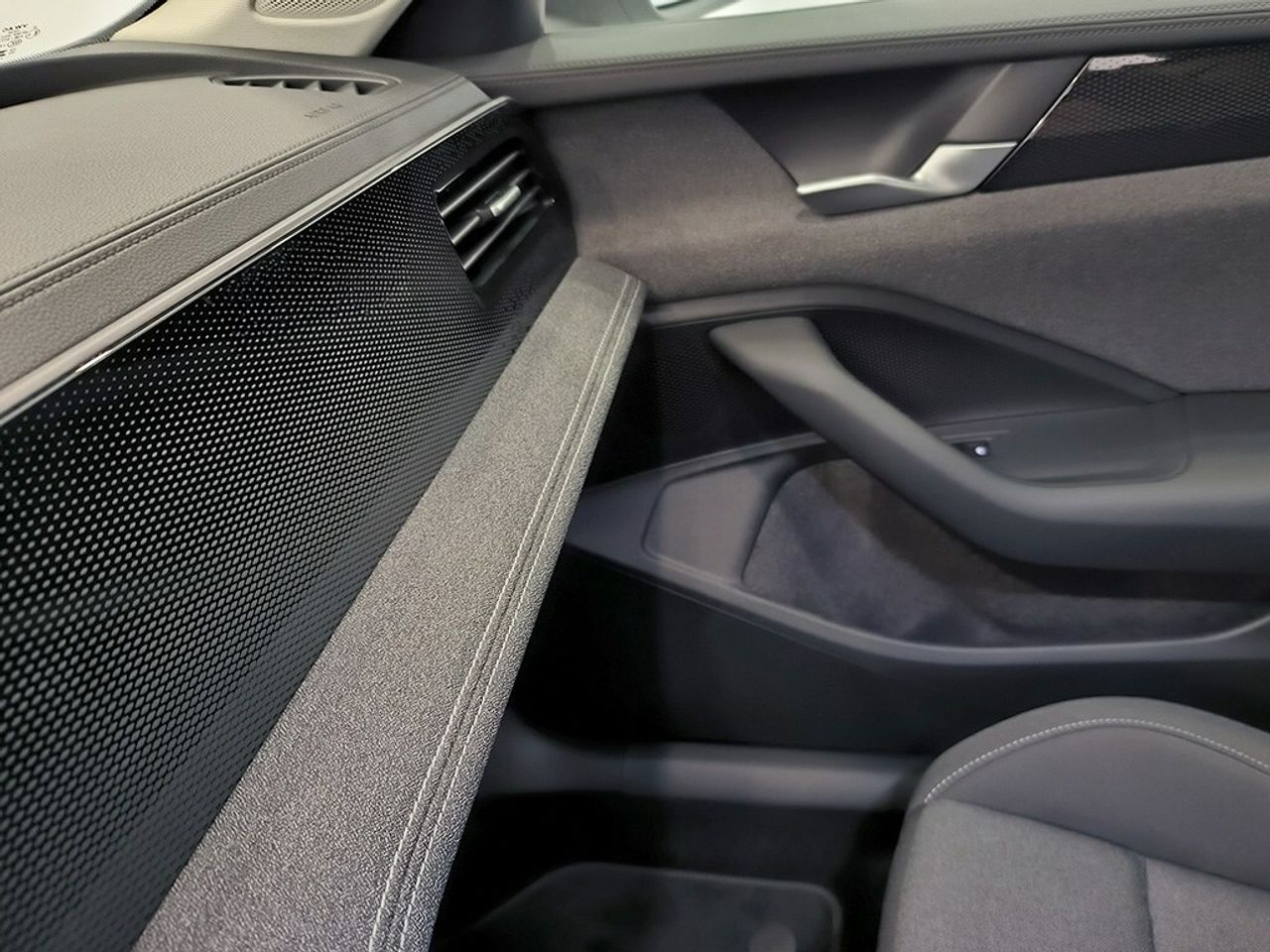 Volkswagen Passat 1.5 Tsi Ehybrid 204 Cv - Foto 2