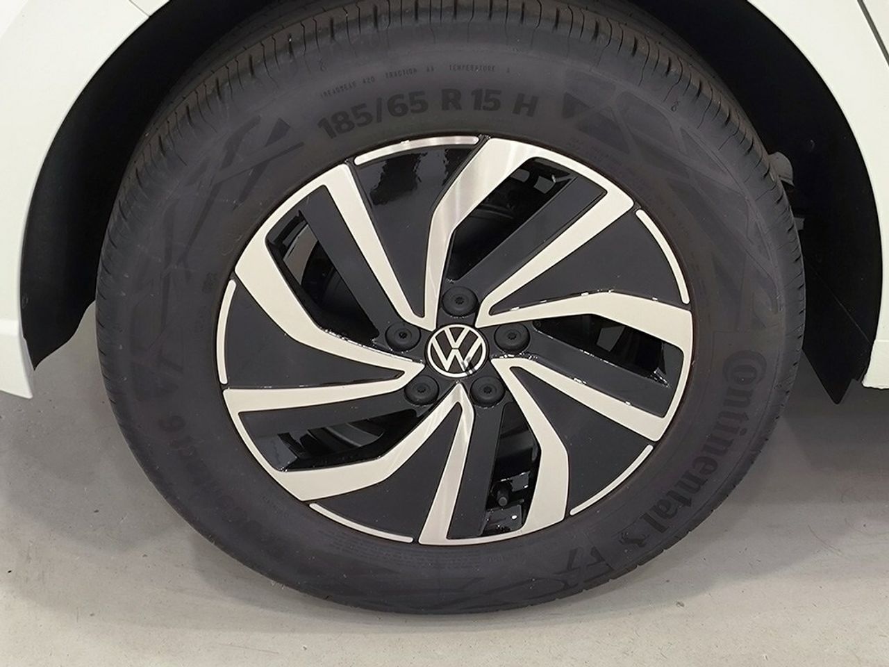 Volkswagen Polo 1.0 Tsi 95 Cv Match - Foto 2