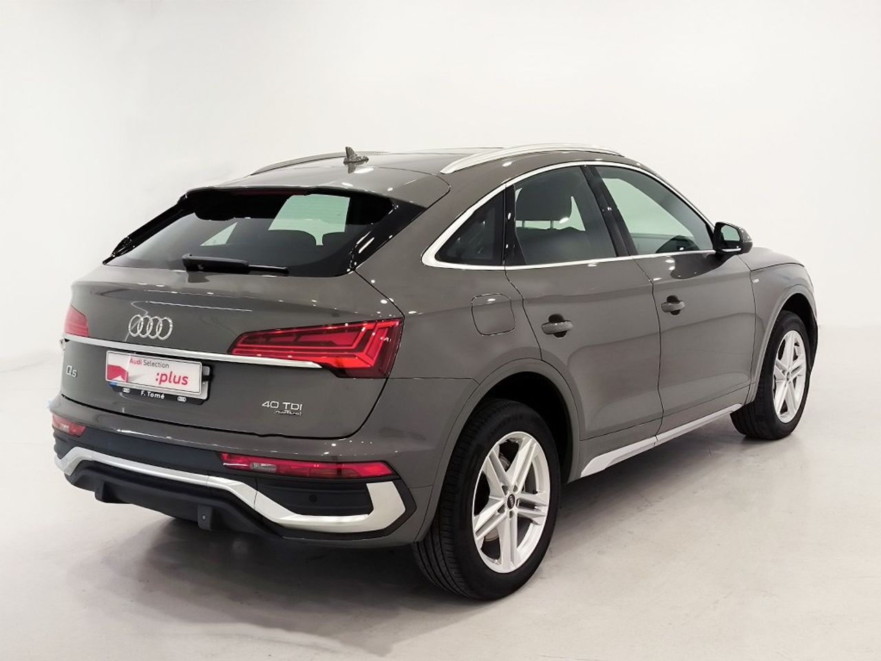 Audi Q5 Sportback Black Line 40 Tdi Quattro 204 Cv - Foto 2