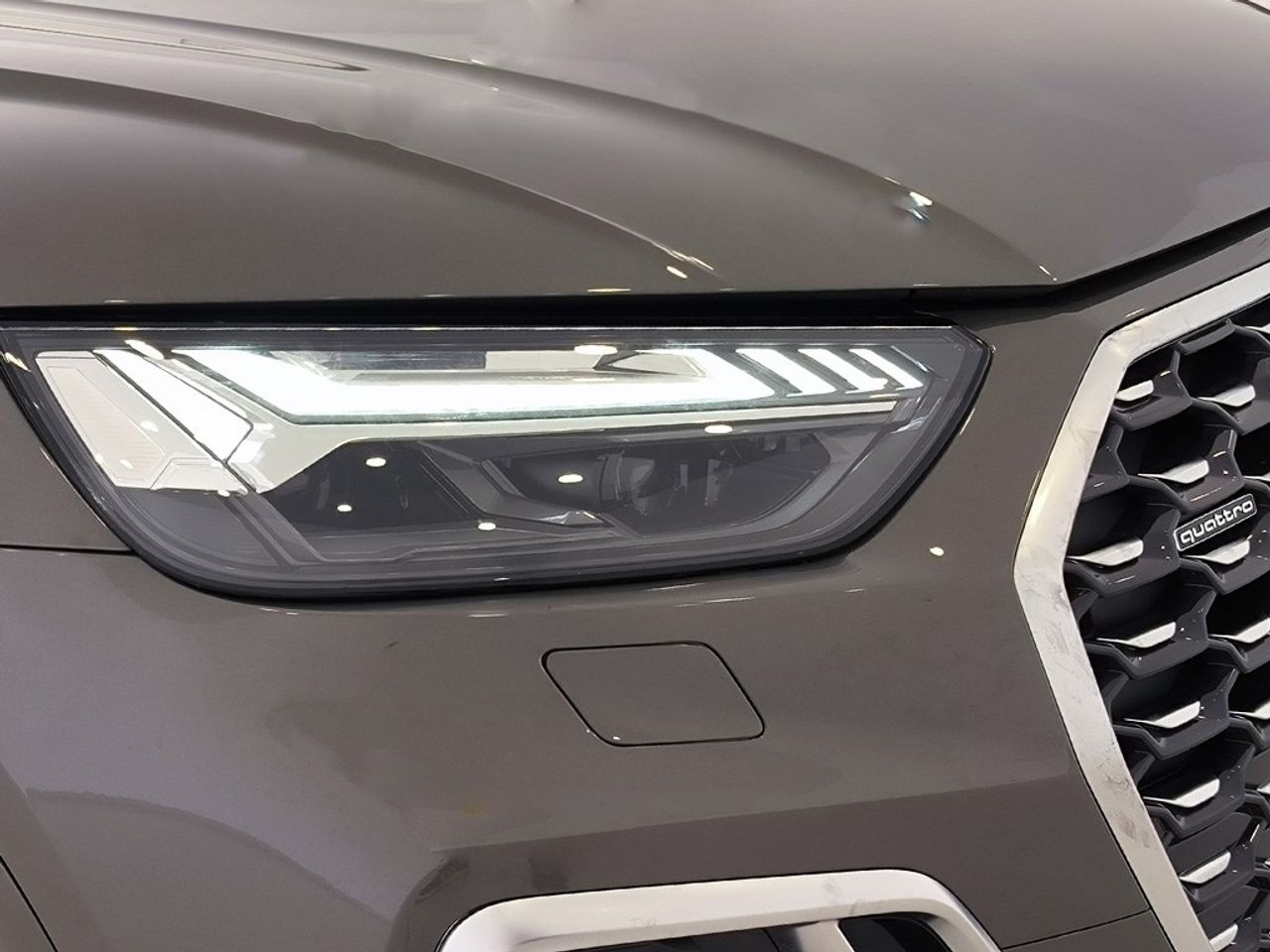 Audi Q5 Sportback Black Line 40 Tdi Quattro 204 Cv - Foto 2