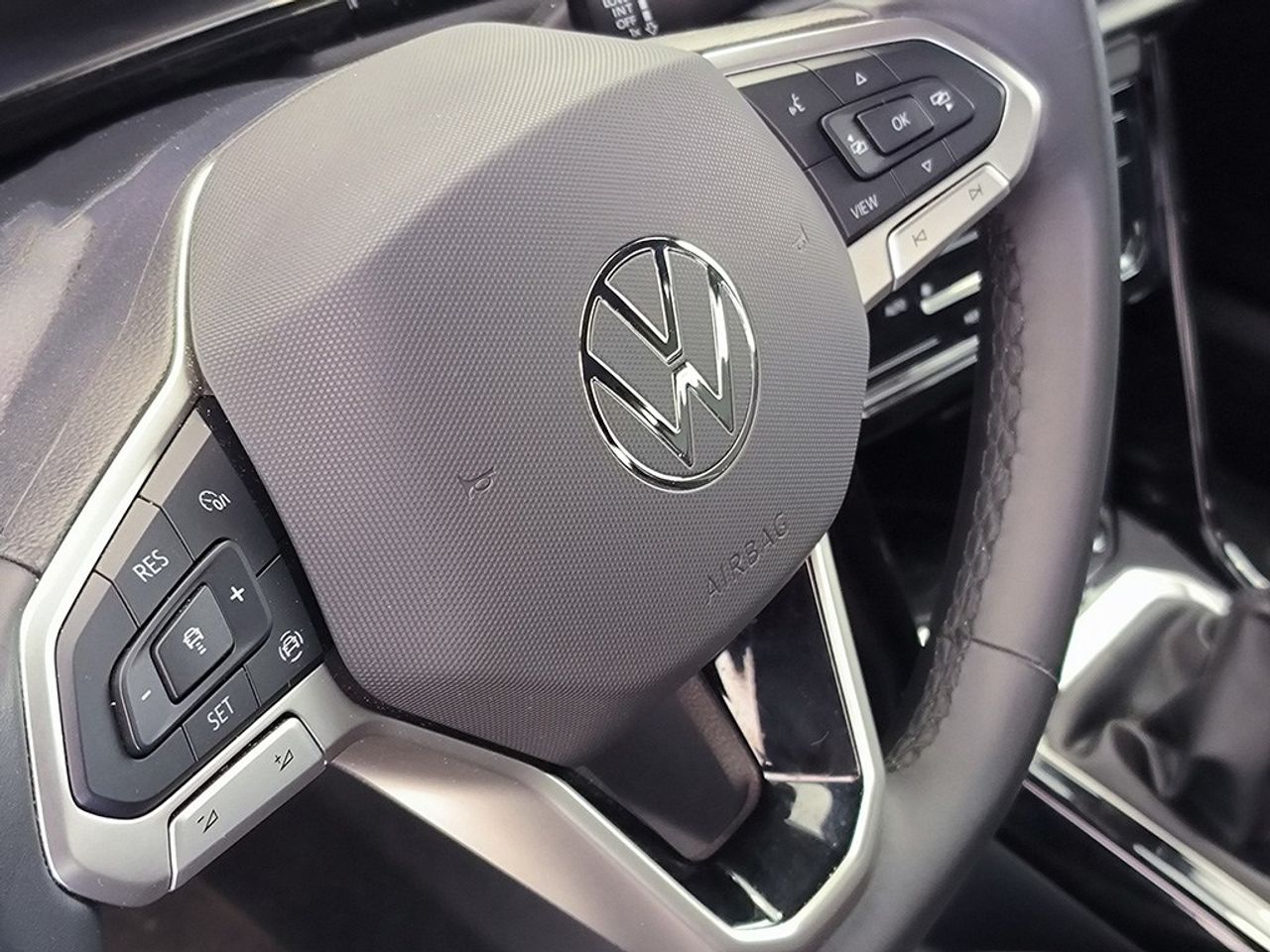 Volkswagen T-roc Dark Line 2.0 Tdi 115 Cv - Foto 2