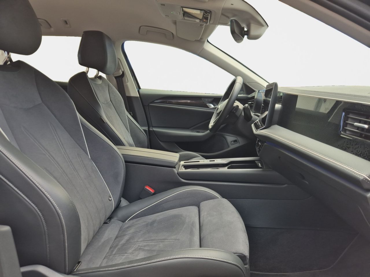 Volkswagen Passat Business 1.5 Tsi Ehybrid 272 Cv - Foto 2