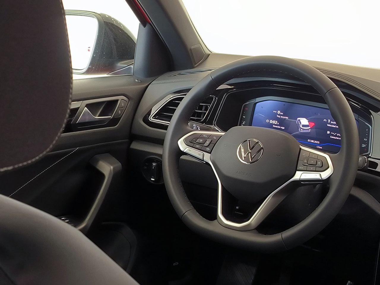 Volkswagen T-roc Dark Line 1.0 Tsi 115 Cv - Foto 2