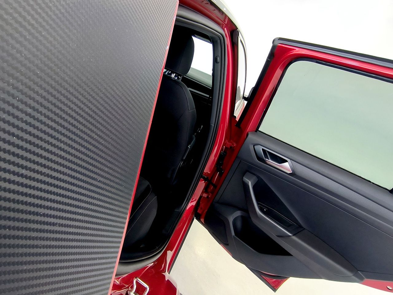 Volkswagen T-roc Dark Line 1.0 Tsi 115 Cv - Foto 2